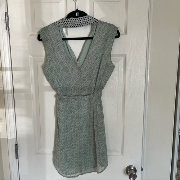 Mint green button up mini dress - Picture 4 of 10